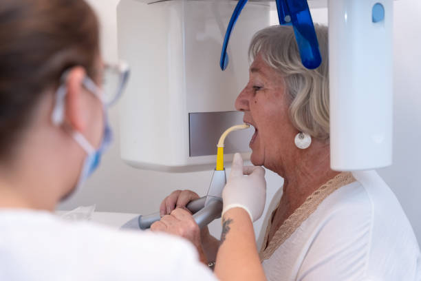 Best Emergency Dentist for Knocked-Out Tooth in Country Squire Lakes, IN